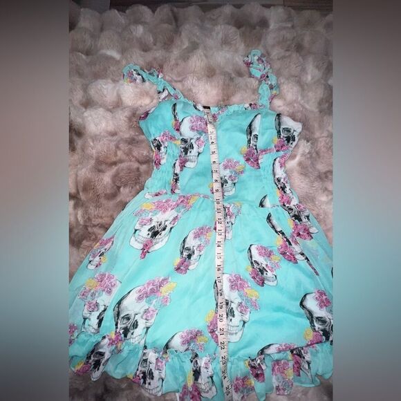 Royal Bones Skulls and Flowers by Daang Goodman - Picture 11 of 15